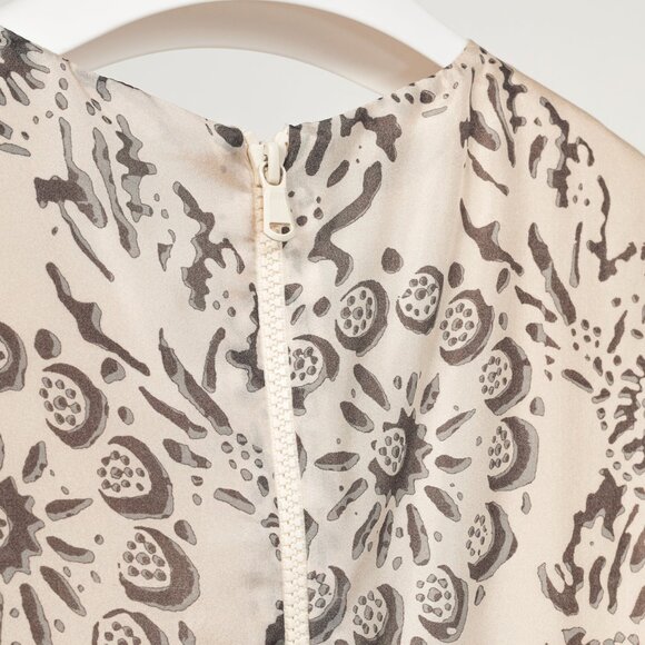 Brunello Cucinelli SS/20 Cream Printed Silk Tiered Mini Dress - Picture 9 of 14